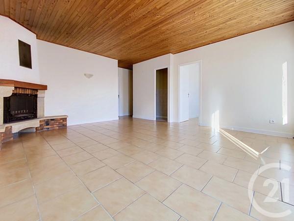 Maison à vendre  4 pièces - 92,84 m 2   TONNAY CHARENTE  - 17