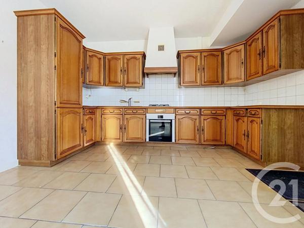 Maison à vendre  4 pièces - 92,84 m 2   TONNAY CHARENTE  - 17