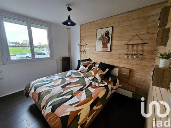 Appartement 4 pièces de 65 m² à Amiens (80080)