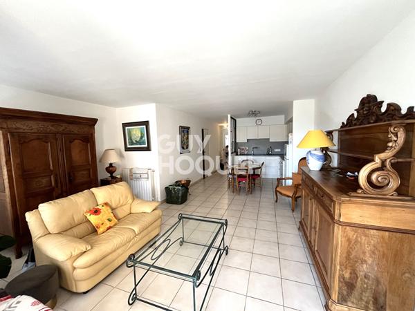 Appartement Nîmes avec terrasse, garage et cave