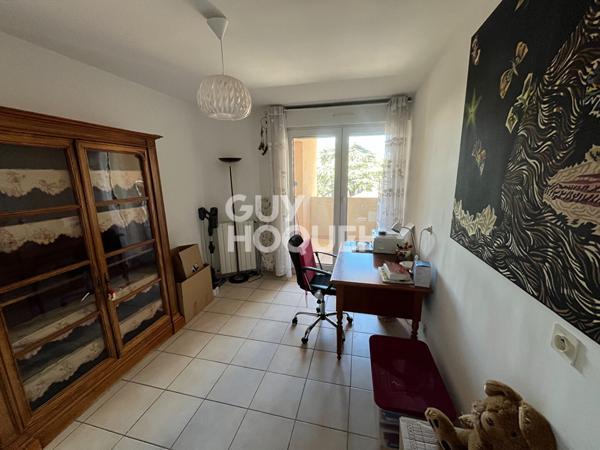 Appartement Nîmes avec terrasse, garage et cave