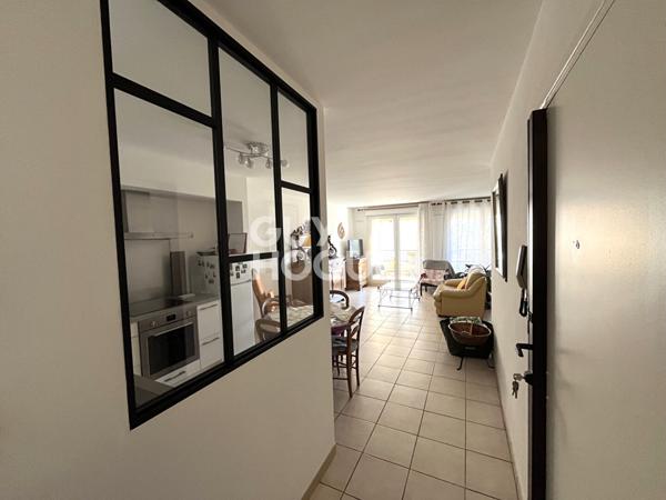 Appartement Nîmes avec terrasse, garage et cave