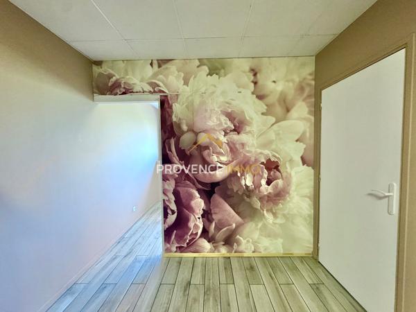 Salon-de-Provence (13300) Local 200m² secteur du FUTUR HOPITAL SALONAIS