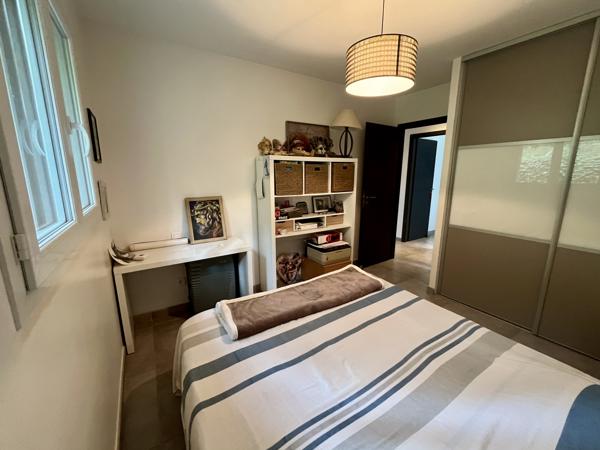 MODERNE ET DESIGN EN CAMPAGNE PLEIN SUD