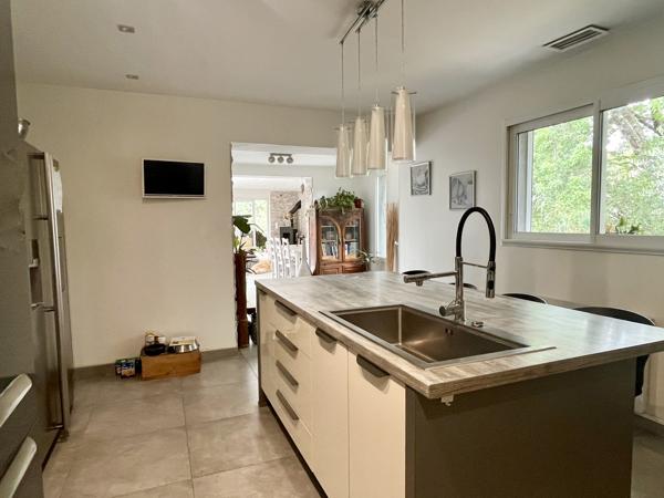 MODERNE ET DESIGN EN CAMPAGNE PLEIN SUD