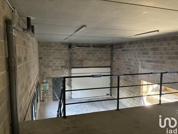 Location local d’activité 289 m² La Tour-de-Salvagny