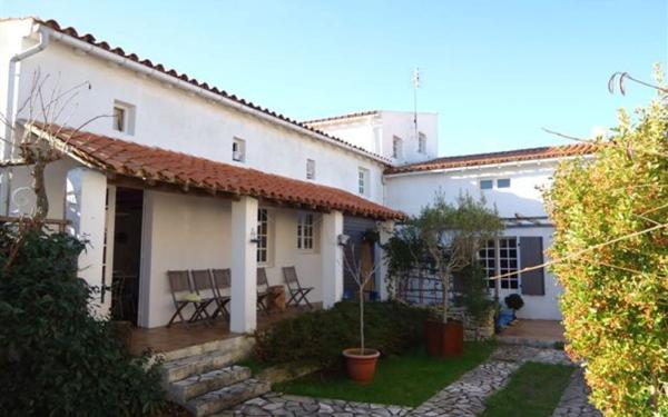 Maison à vendre    5 pièces •  Rivedoux-Plage