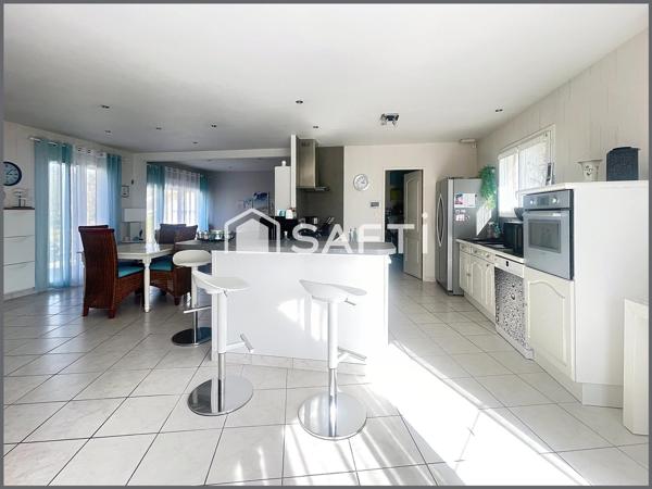 MAISON CONTENPORAIRE CLES EN MAIN