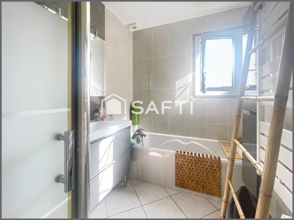 MAISON CONTENPORAIRE CLES EN MAIN