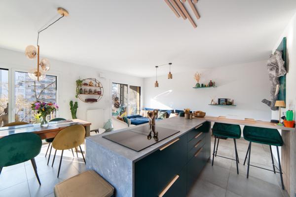 Appartement T3/T4 84 m² - 2 garages inclus