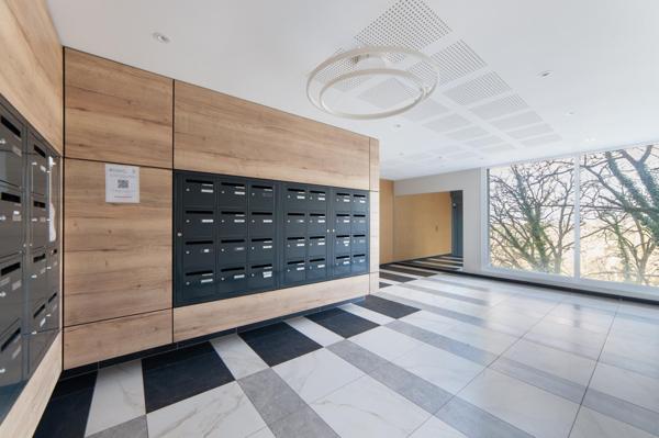 Appartement T3/T4 84 m² - 2 garages inclus