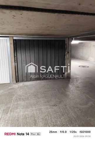 GARAGE 13 M2 - Proche TRAM T4 VIVIANI