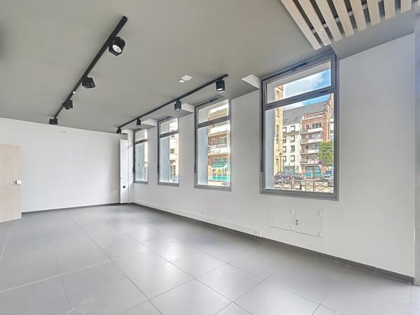 59000 LILLE Local commercial Vieux-Lille 120m²