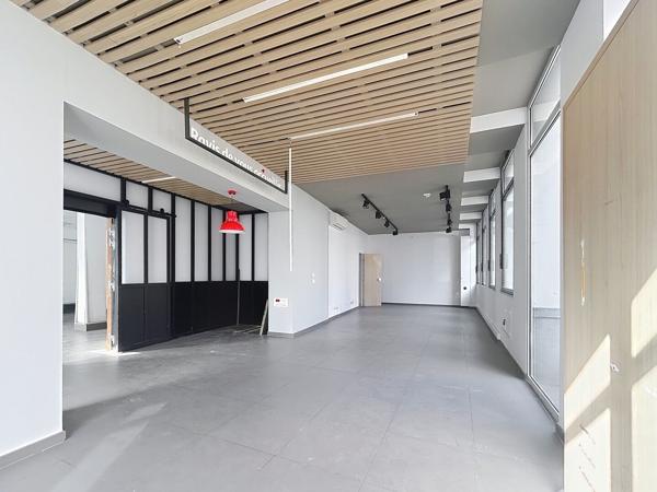 59000 LILLE Local commercial Vieux-Lille 120m²