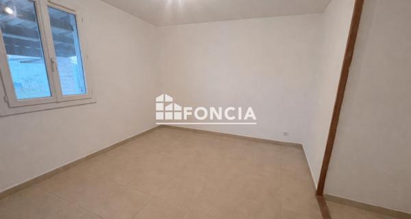 À vendre Maison 4 pièces 89 m² - Saint-martin-de-crau 13310