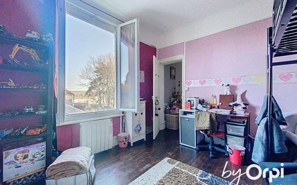 Maison à vendre    3 pièces • 92 m2 Saint-Éloy-les-Mines