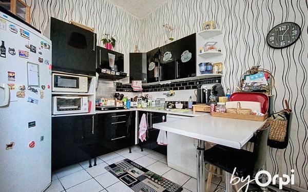 Maison à vendre    3 pièces • 92 m2 Saint-Éloy-les-Mines