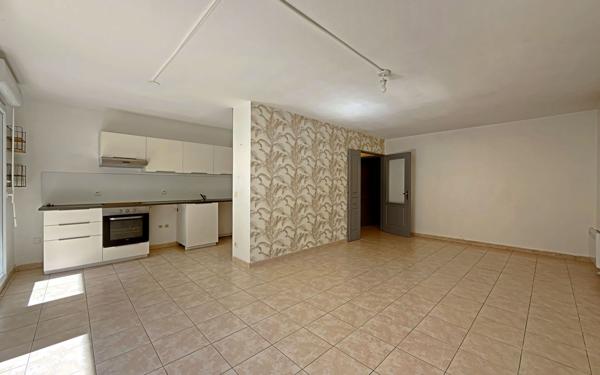 Appartement à vendre    3 pièces • 67,19 m2 Marseille 9