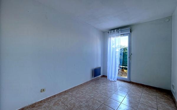 Appartement à vendre    3 pièces • 67,19 m2 Marseille 9