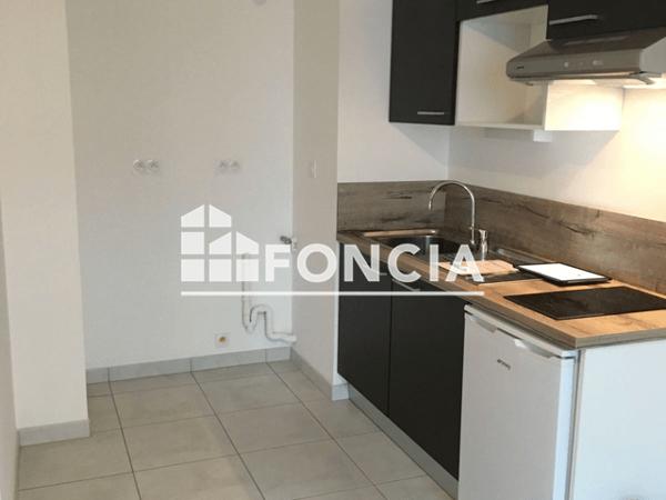 Location Studio 30.89 m² - 1 RUE DE L'ABBE FREMOND Angers 49100