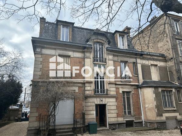 À vendre Studio 29 m² - Villeneuve-saint-georges 94190