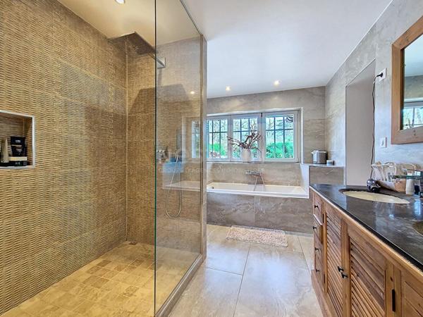 Maison Lamorlaye 6 pièce(s) 220 m2