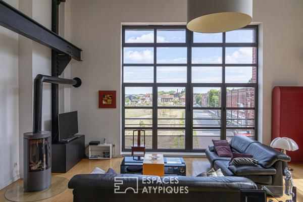 Loft industriel aux lignes singulières
