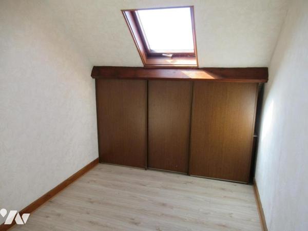 Maison T5 de 121 m² sur sous-sol total