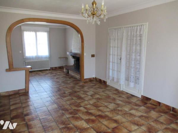 Maison T5 de 121 m² sur sous-sol total