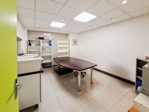 Bureaux Cesson 3 pièce(s) 100 m2