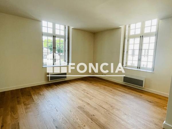Location Studio 37.9 m² - 12-14 RUE MICHELET Auxerre 89000