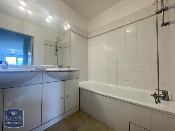 Appartement à louer 3 pièces 55.8m²