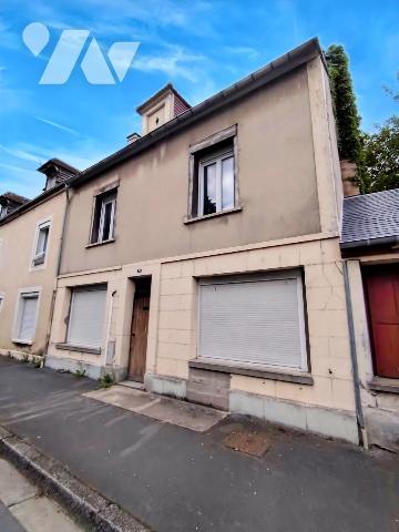 MAISON DE VILLE A RENOVER