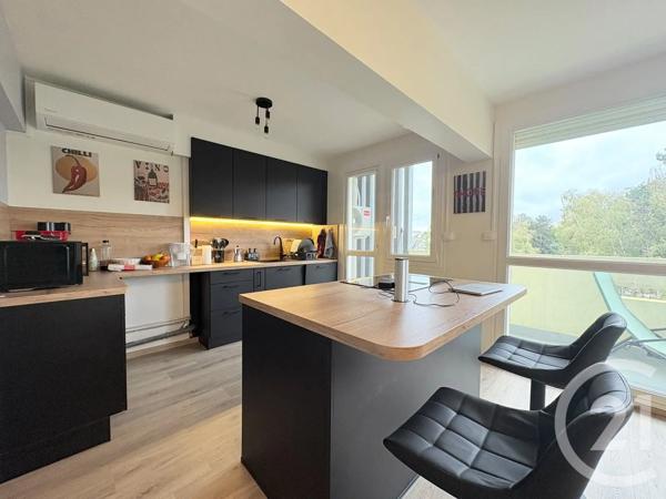 Appartement F5 à vendre  5 pièces - 94 m 2   ST QUENTIN  - 02