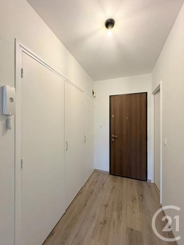 Appartement F5 à vendre  5 pièces - 94 m 2   ST QUENTIN  - 02