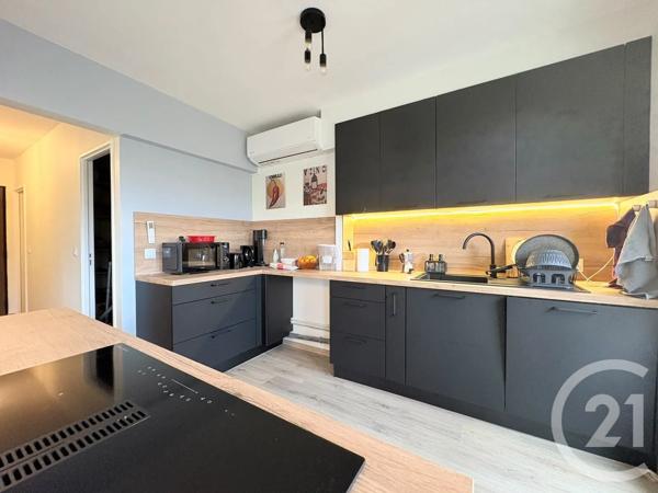 Appartement F5 à vendre  5 pièces - 94 m 2   ST QUENTIN  - 02