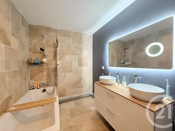 Appartement F5 à vendre  5 pièces - 94 m 2   ST QUENTIN  - 02