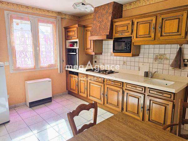 Maison à EVRON, 53600 - 4 pièces 85m²