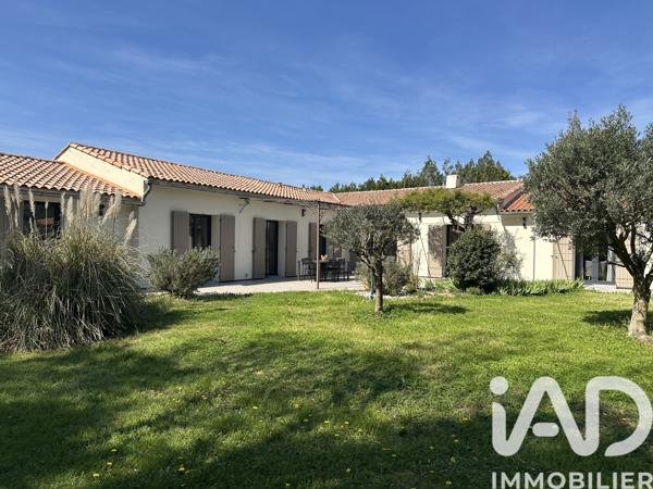 Maison à vendre 7 pièces 187 m² Morières-lès-Avignon