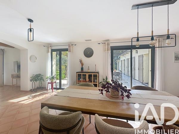 Maison à vendre 7 pièces 187 m² Morières-lès-Avignon