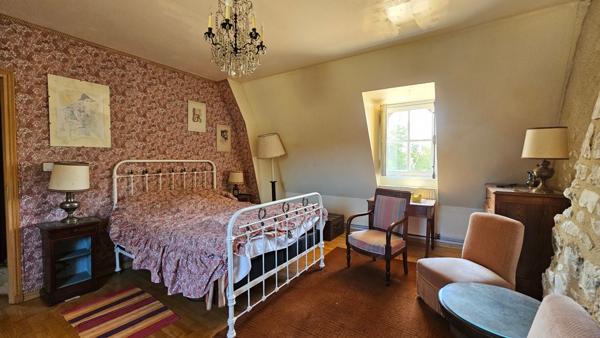 Propriete à vendre 7 pièces Proche de CHATEAU DU LOIR (72)