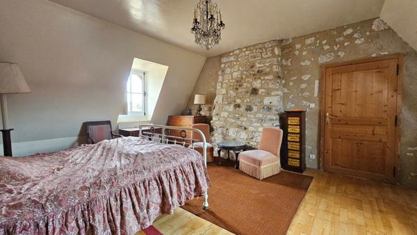 Propriete à vendre 7 pièces Proche de CHATEAU DU LOIR (72)