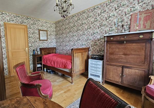 Propriete à vendre 7 pièces Proche de CHATEAU DU LOIR (72)