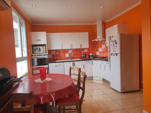 Spacieuse maison familiale à la Rochette 77