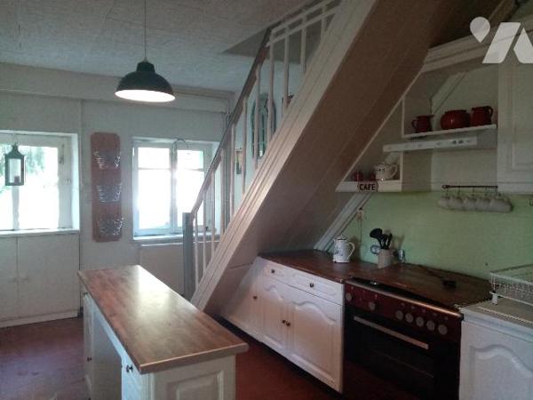 MAISON FAMILIALE avec VUE EXCEPTIONNELLE SUR LA LOIRE au CALME à 5 mn de NEVERS