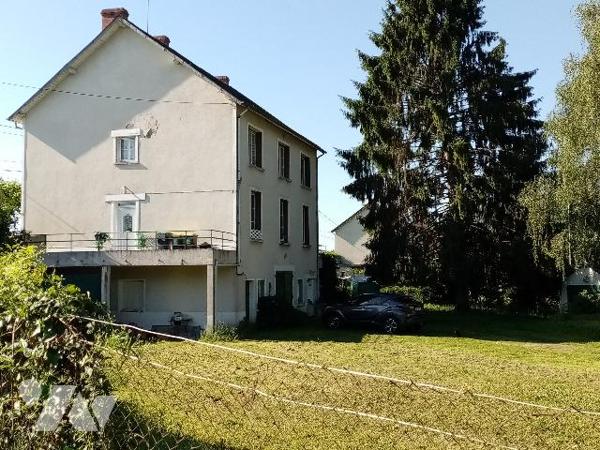 MAISON FAMILIALE avec VUE EXCEPTIONNELLE SUR LA LOIRE au CALME à 5 mn de NEVERS