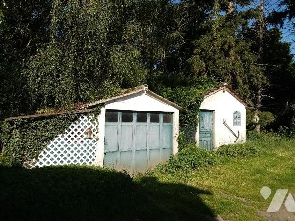 MAISON FAMILIALE avec VUE EXCEPTIONNELLE SUR LA LOIRE au CALME à 5 mn de NEVERS