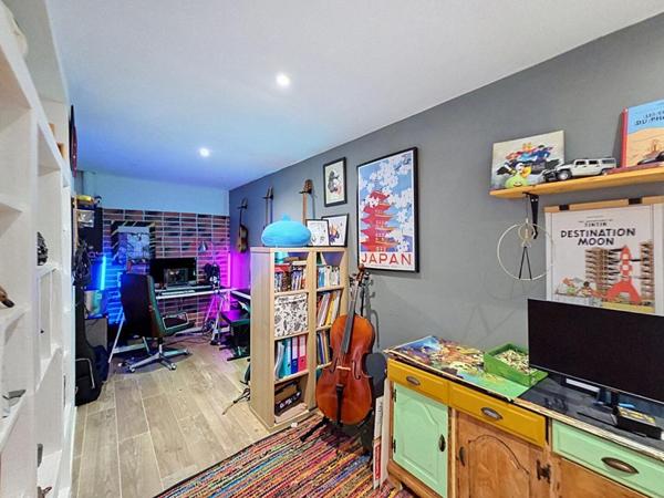 TOULON CLARET, 126 M², 3 CHAMBRES + BUREAU