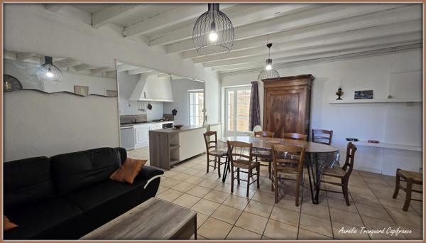 Ensemble immobilier à vendre 14 pièces LES EGLISES D'ARGENTEUIL (17)- maison principale + gîte + dépendances