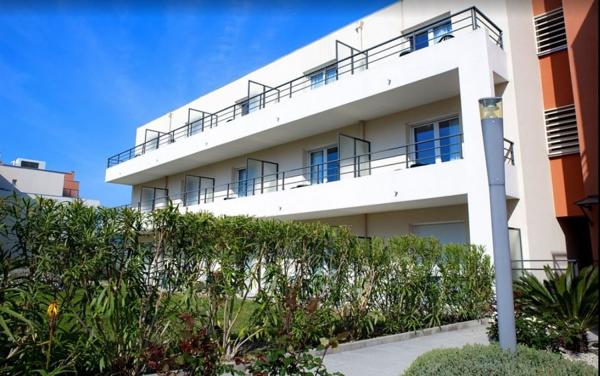 INVESTISSEMENT LOCATIF – Mandelieu-la-Napoule – Résidence de tourisme Comfort Aparthotel Cannes Mandelieu - 6,02 % de rentabilité